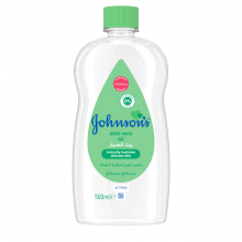 Johnson's® aloe vera oil the best aloe vera oil for your baby. - زيت جونسون بيبي بالصبار
